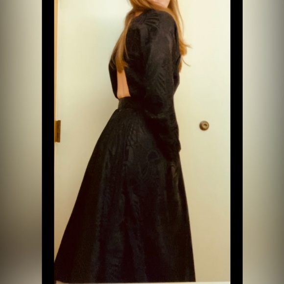 Elegant black vintage SILK dress - Picture 6 of 11